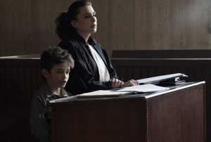 Bild aus dem Film 'Capernaum' - Zain vor Gericht